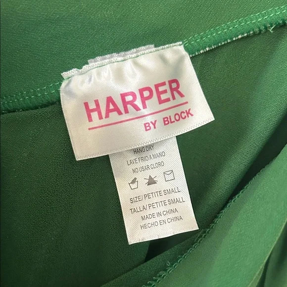 Chic Green Maxi Skirt - Picture 2 of 2